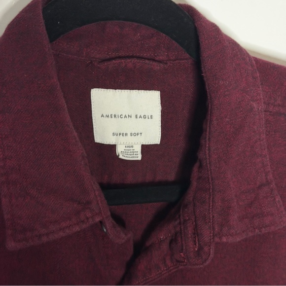 American Eagle “Super Soft” Large Flannel 100% Cotton Burgundy Red Button Up EUC - Picture 2 of 9